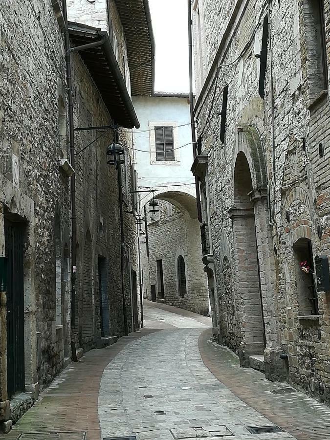 Canto XI Assisi Bagian luar foto